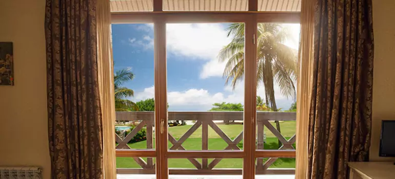 Residential Garden Window Enclosure Repair in Lake Magdalene, FL